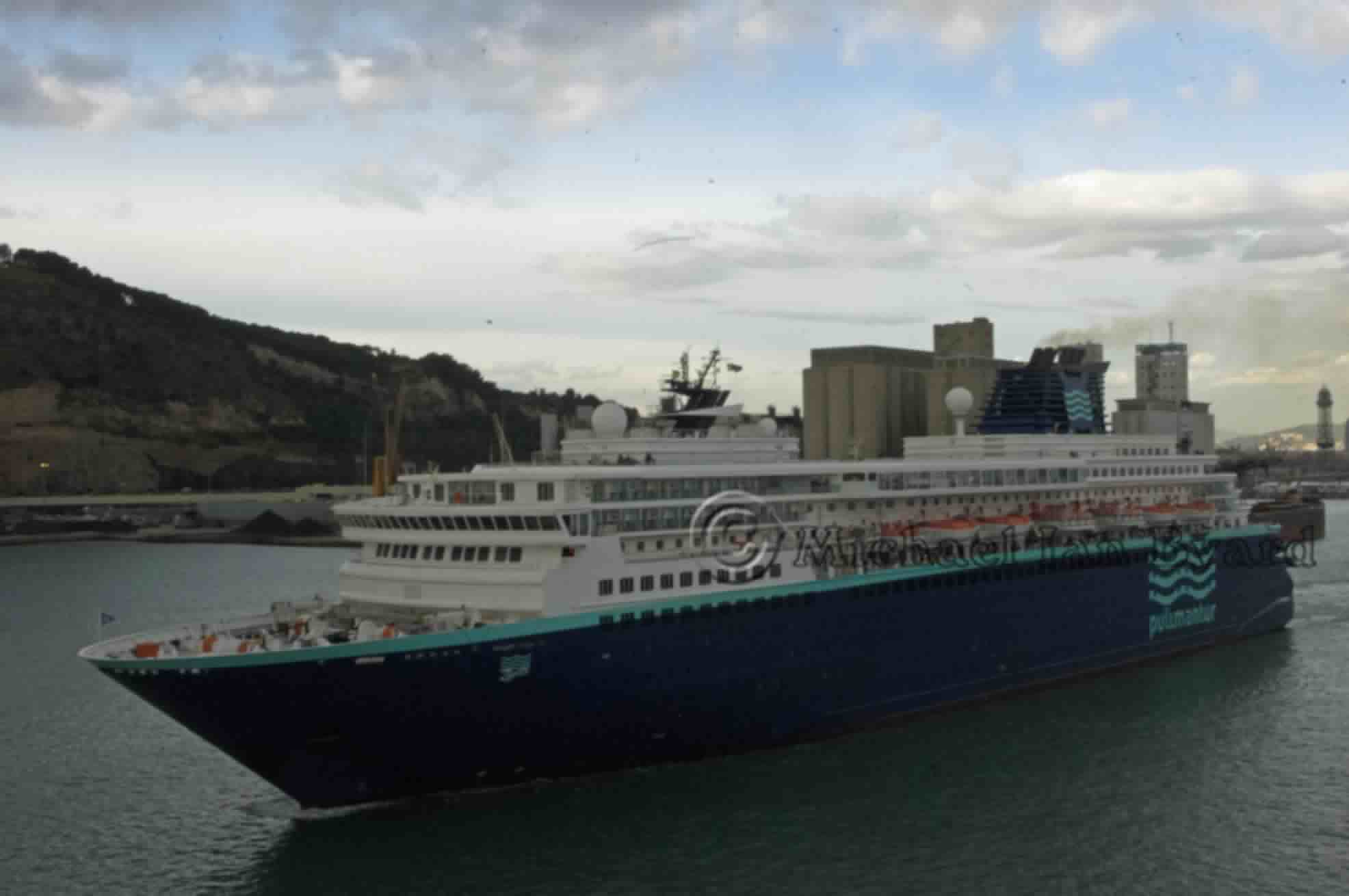 Pulmantur Zenith at Barcelona